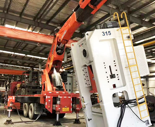 平乡县提升工作效率，选择优质折臂吊租赁服务