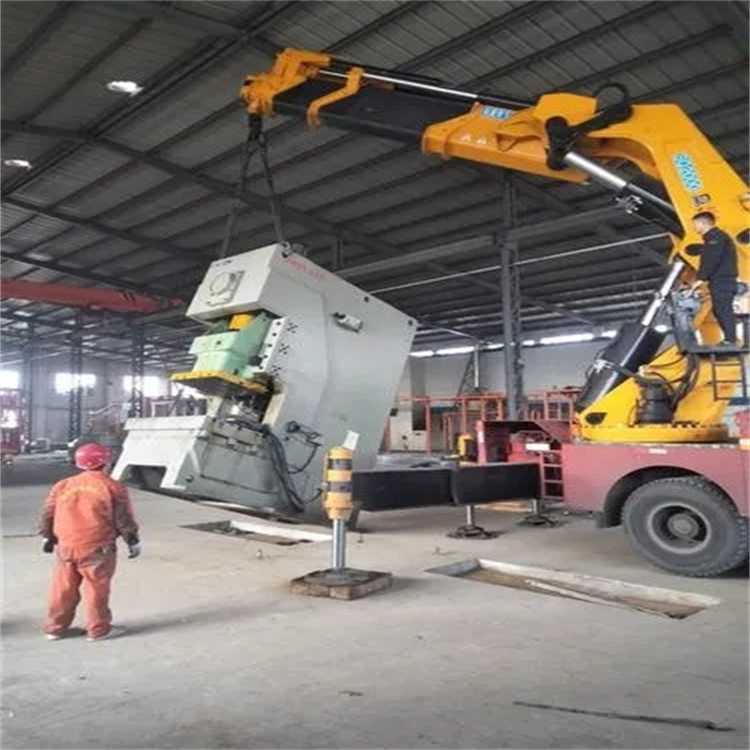 平乡县80吨折臂吊车出租附近电话