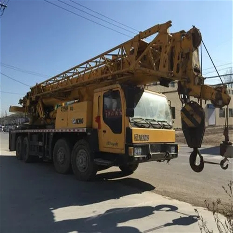 平乡县哪里有专业吊车出租